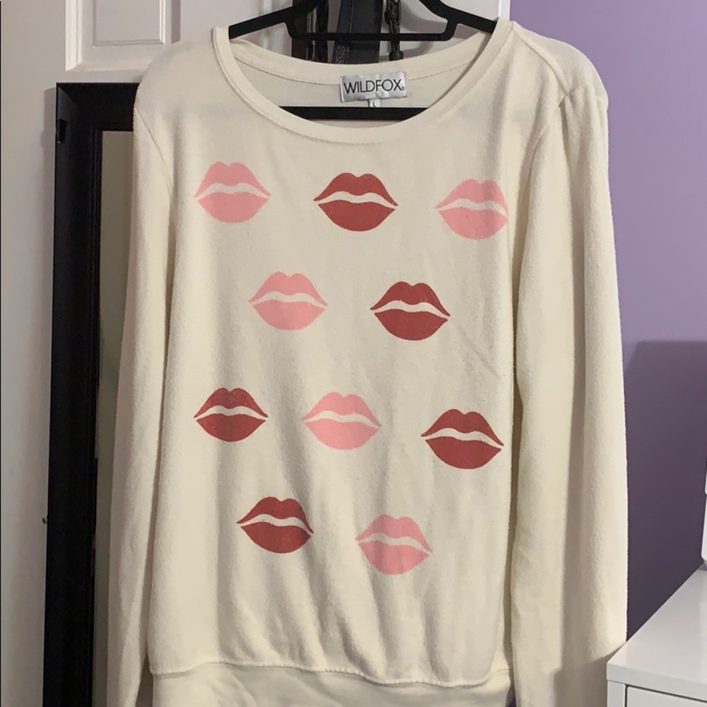 Kiss Lips Wildfox Pullover size Large